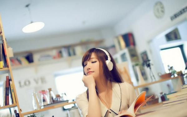 《神医系统激活，先从凤凰男全家开始练手》安安何建伟张桂花神医系统激活，先从凤凰男全家开始练手精选章节全文在线阅读