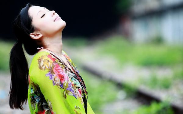 《碰瓷错人？不，是室友亲哥送上门的暴富机会》大结局免费阅读 碰瓷错人？不，是室友亲哥送上门的暴富机会第1章